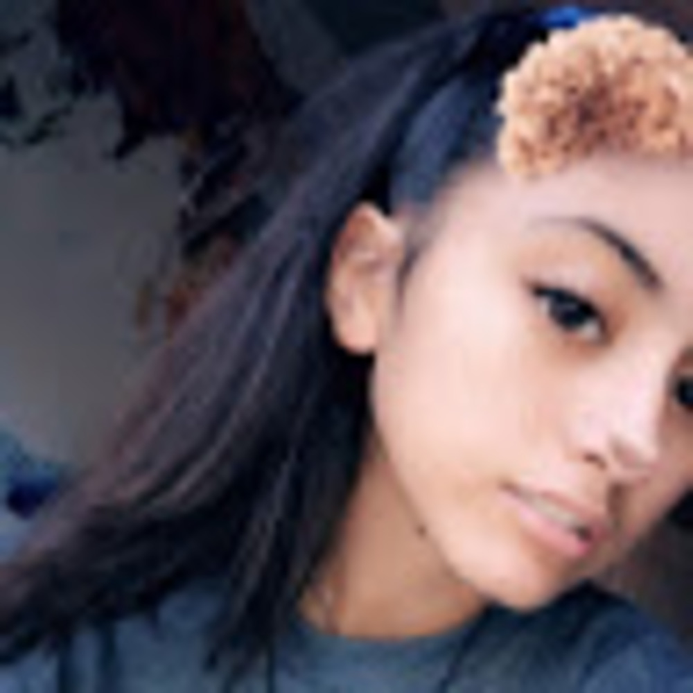 Meet your Posher, Marisa